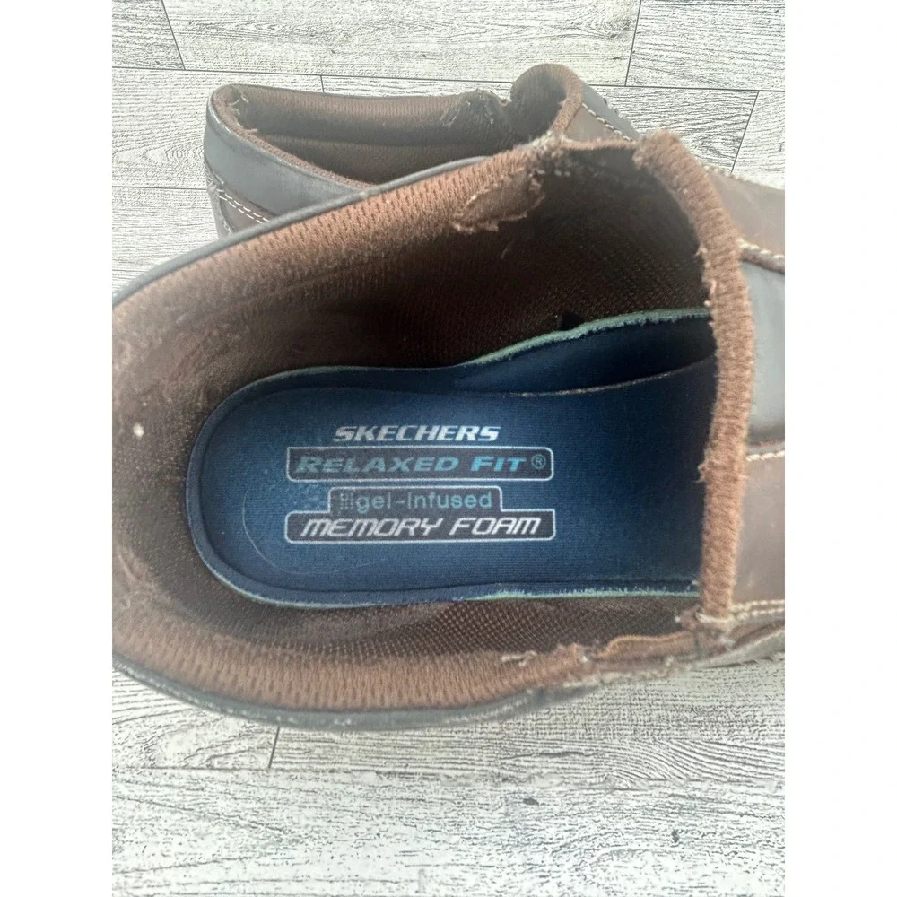 Skechers Relaxed Fit Mens Slip‎ On Shoes Brown Leather Memory Foam Size 9